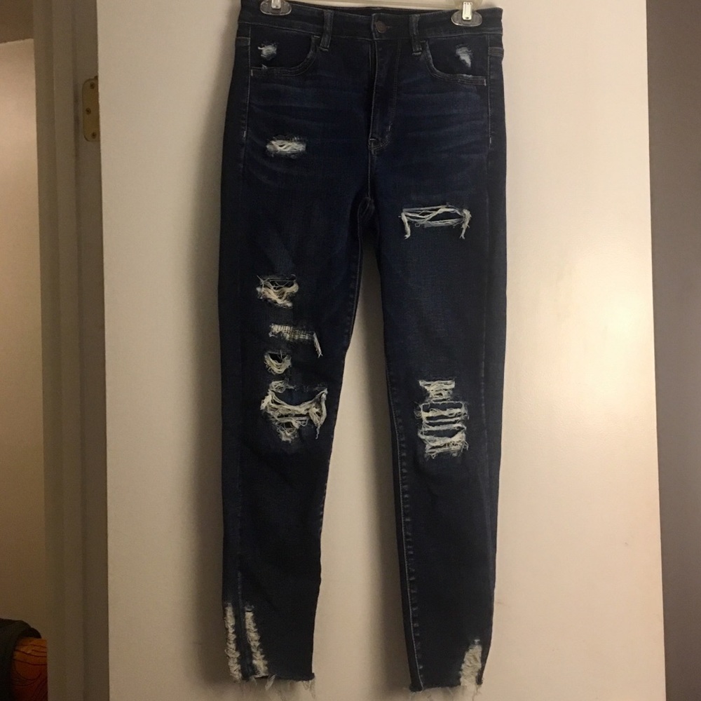 American Eagle Super High Rise Jegging Distressed
